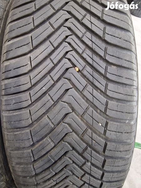 Continental 225/60R18 ALLSEASONCONTACT 6mm DOT19 használt gumi HG1352