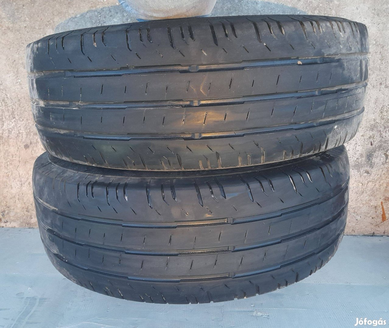 Continental 225/65 R16C nyári gumi