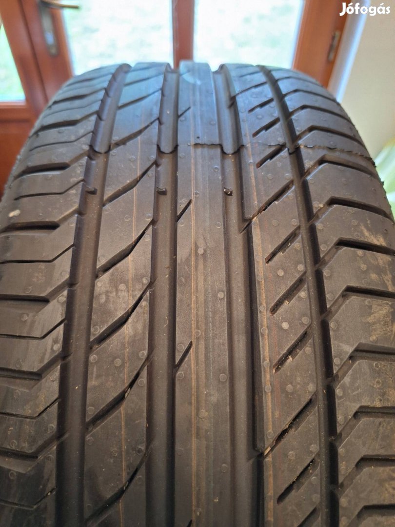 Continental 235/50 r17 nyári gumi