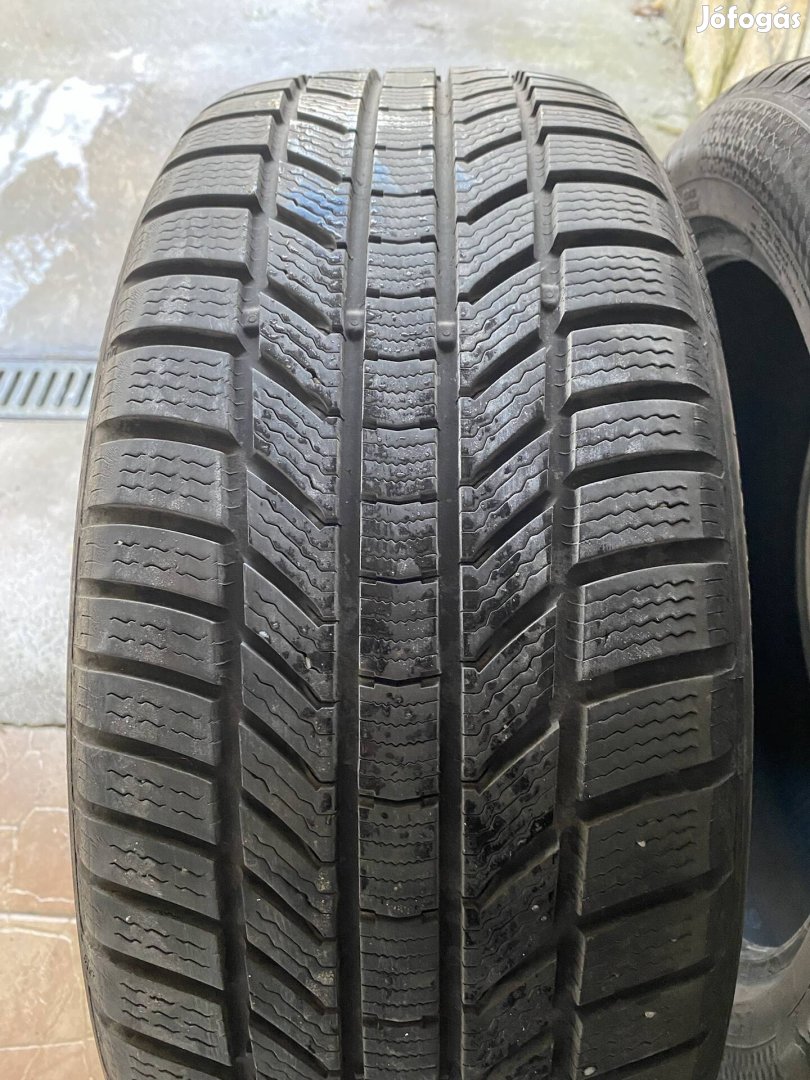 Continental 235/50/r18 téligumi 2 db