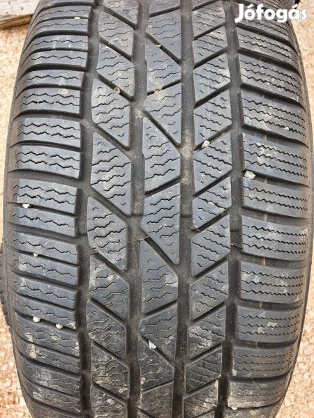 Continental 235/55R17 TS830P 5-6mm DOT17 használt gumi HG4015 téli