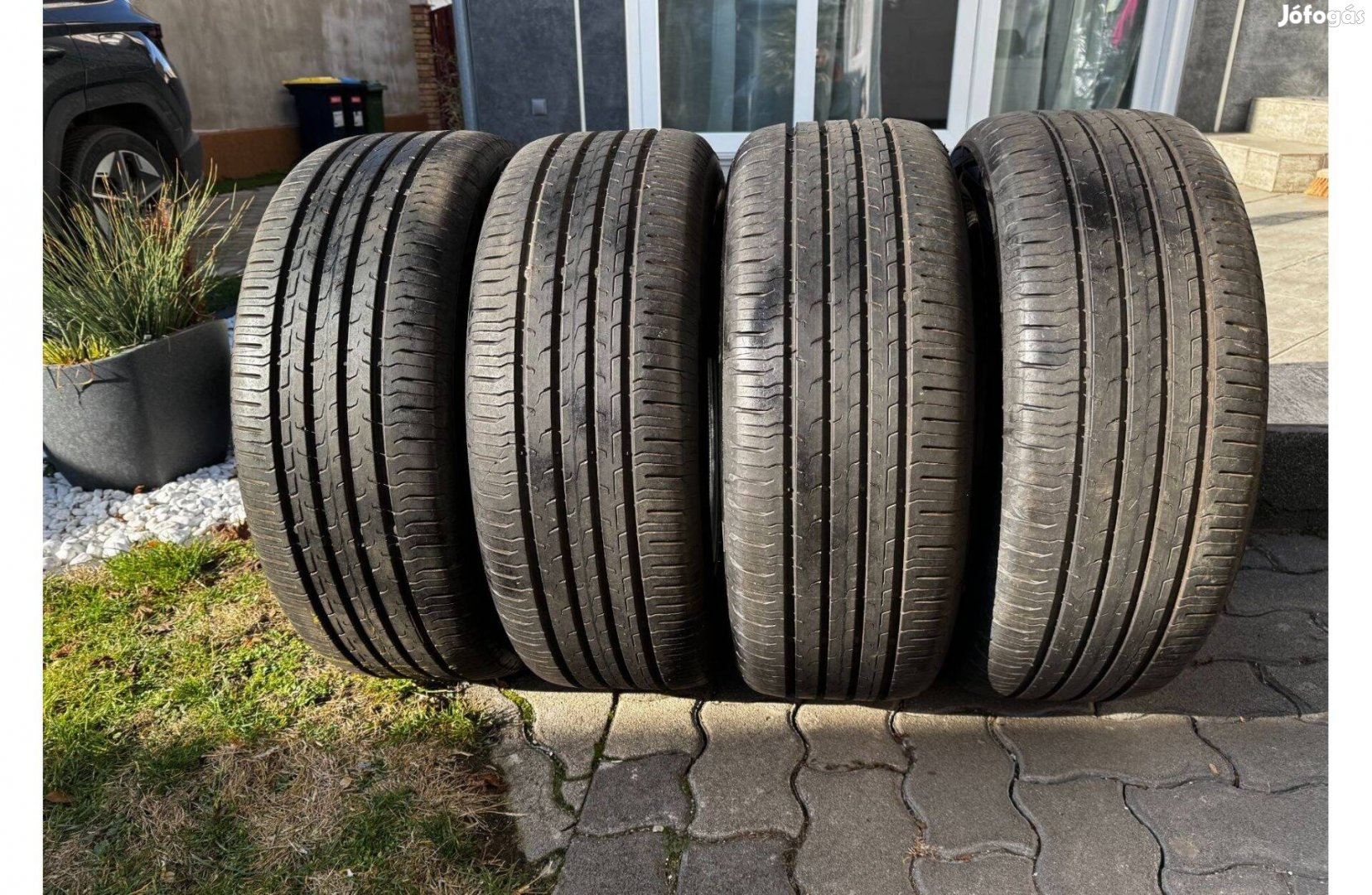 Continental 235/55 R18 nyári gumi