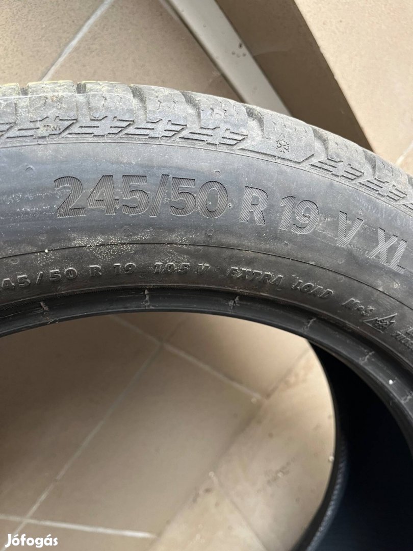 Continental 245/50R19 RFT Defecttűrő