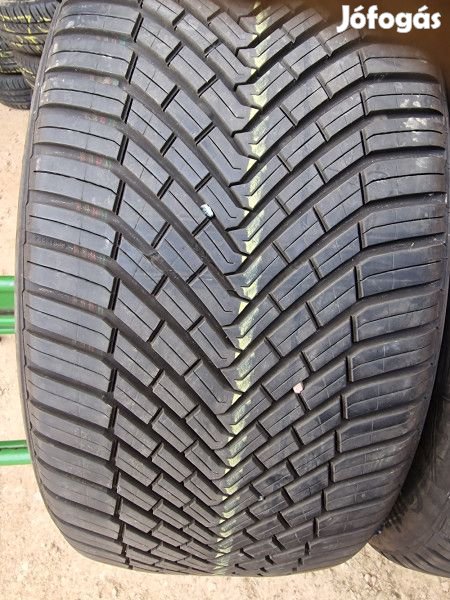 Continental 255/40R20 ALLSEASONCONTACT 7mm DOT22 használt gumi HG1241