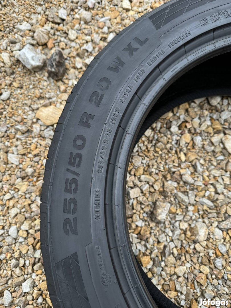 Continental 255/50 R20 nyári gumi eladó!