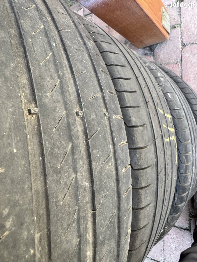 Continental Premiumcontact 22555 R18 nyári gumi