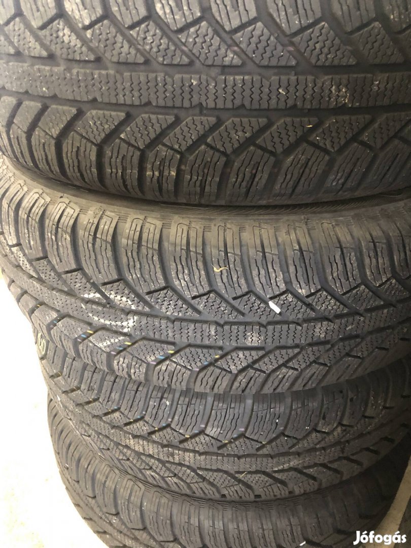 Continental Semperit 195/65r15 195/65 r15 téligumi 