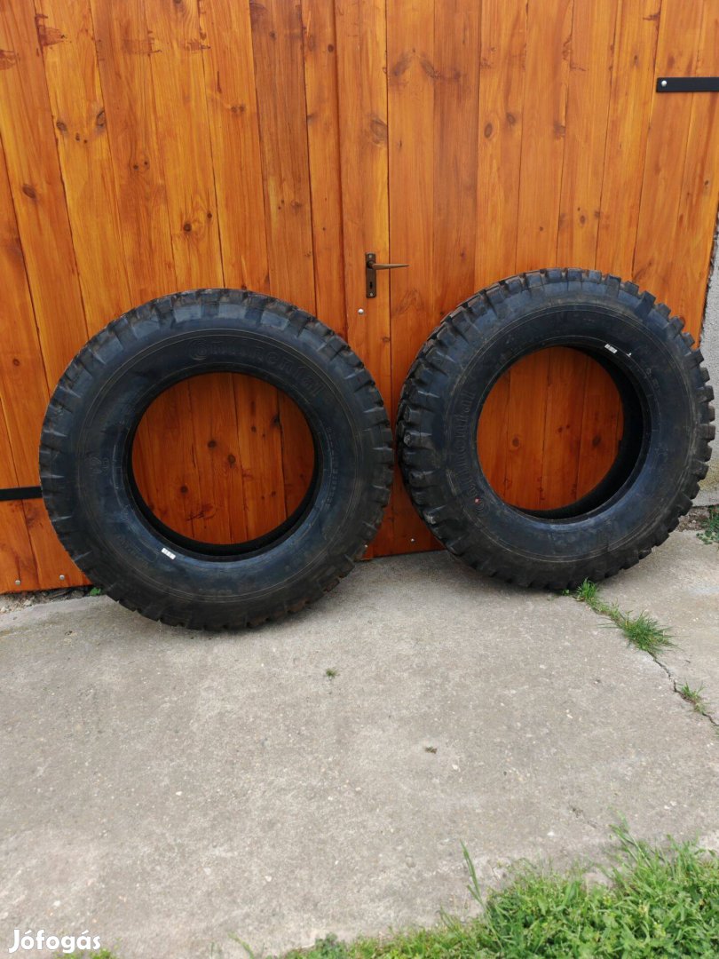 Continental T9 10r22 gumi
