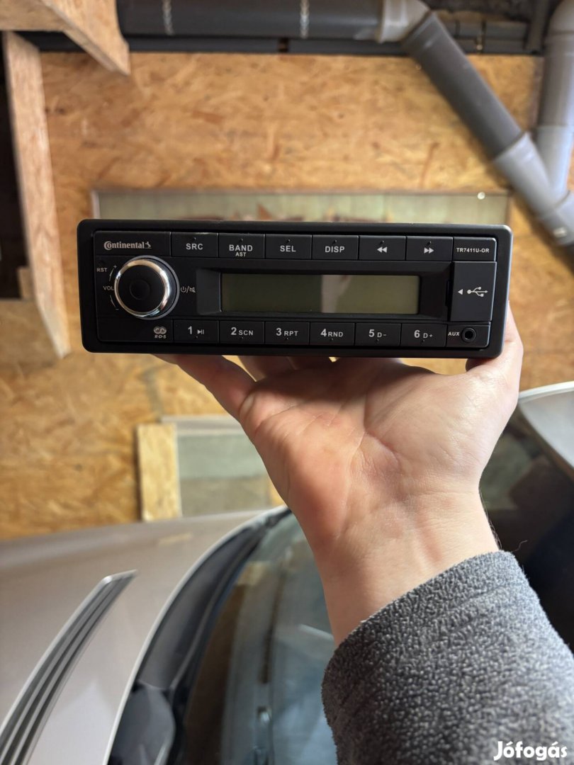 Continental TR7411U-OR autórádió, rádió