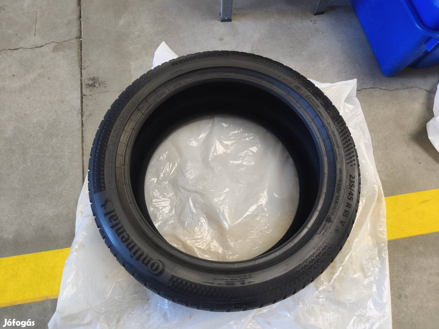 Continental Wintercontact 235/45 R18 