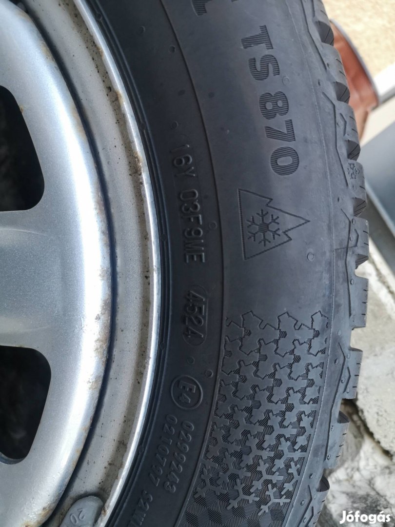 Continental Wintercontact TS 870, 205/55 R16 téli gumi szett
