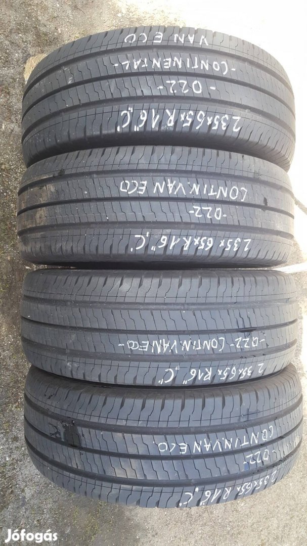 Continental kisteherautó gumik 4db 235/65R16c