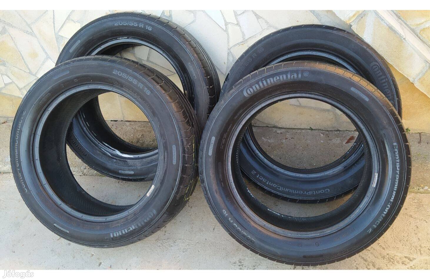Continental nyári gumi R16