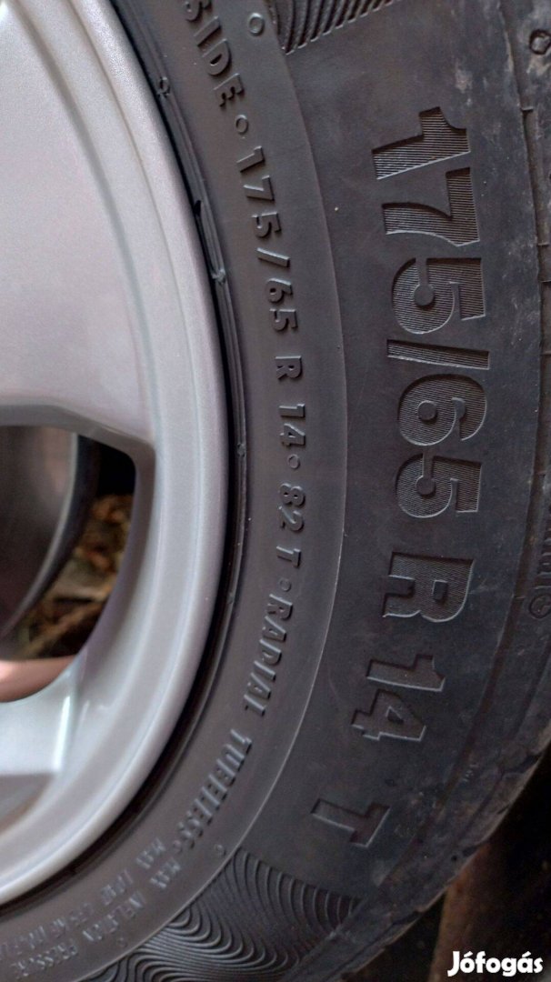 Continental nyárigumiszett 175/65 R14 eladó