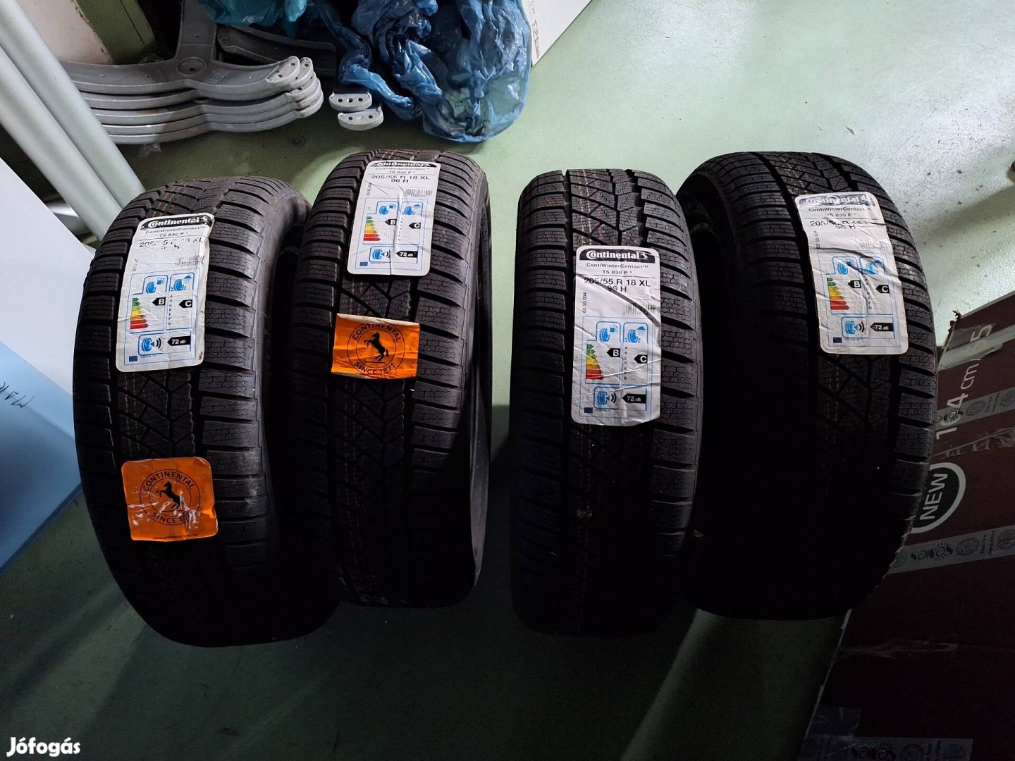 Continental téli gumi szett 205/55 R18