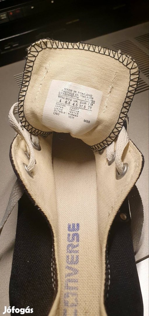 Convers fekete tornacipő 37.5
