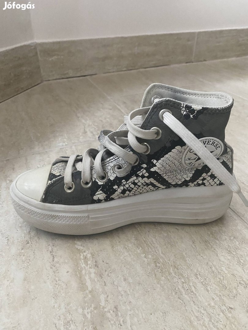 Converse 35-ös lány cipő