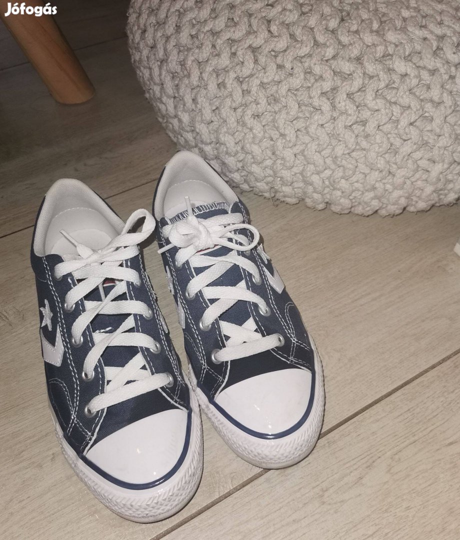 Converse 36,5 tornacipő egyszer viselt