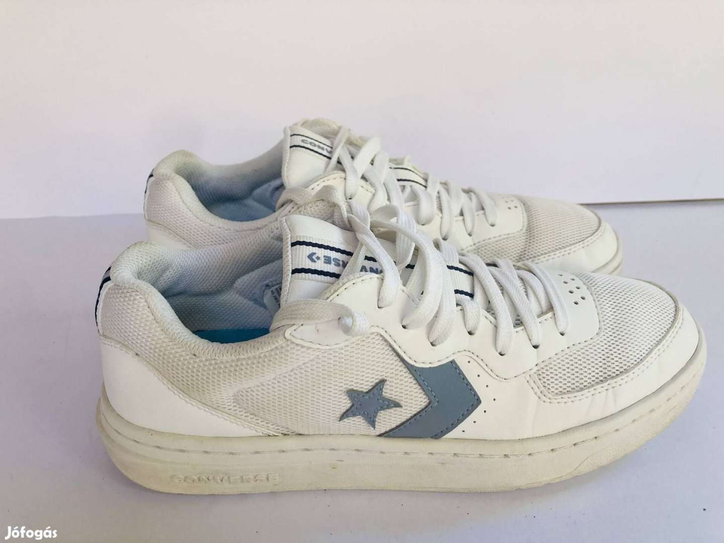 Converse EU 41 sportos cipő