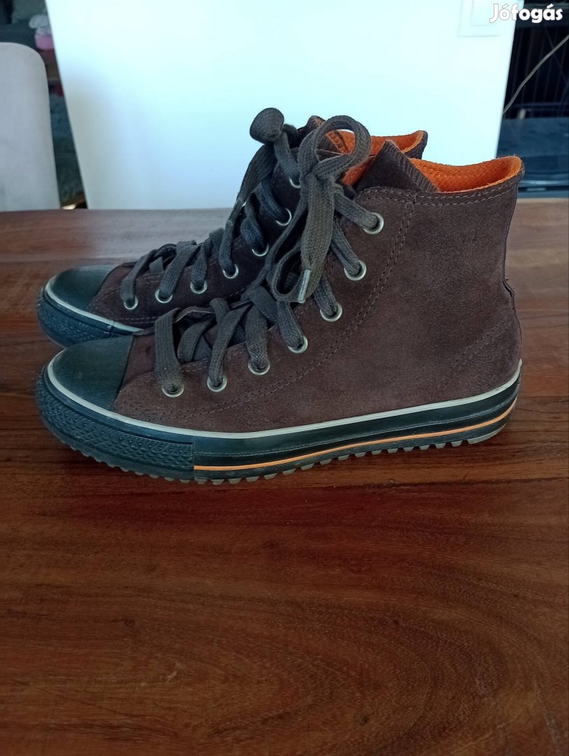 Converse Limited Edition 39-es velúrbőr cipő 