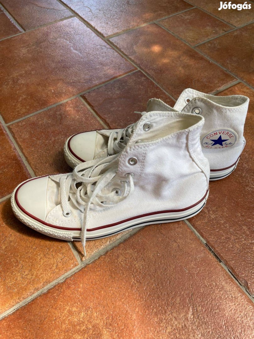 Converse Női Tonacipő 39-Es