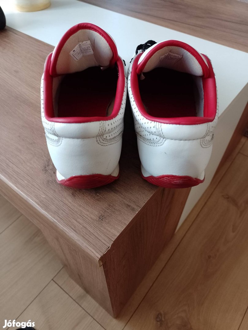 Converse  sportcipő 