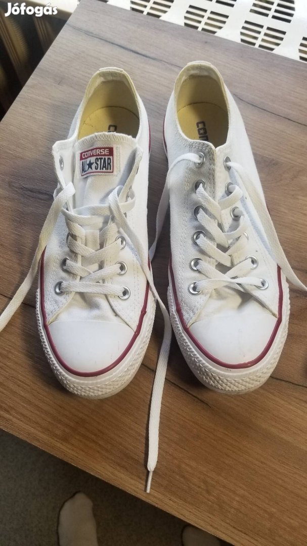 Converse fehér cipő 1x hordott