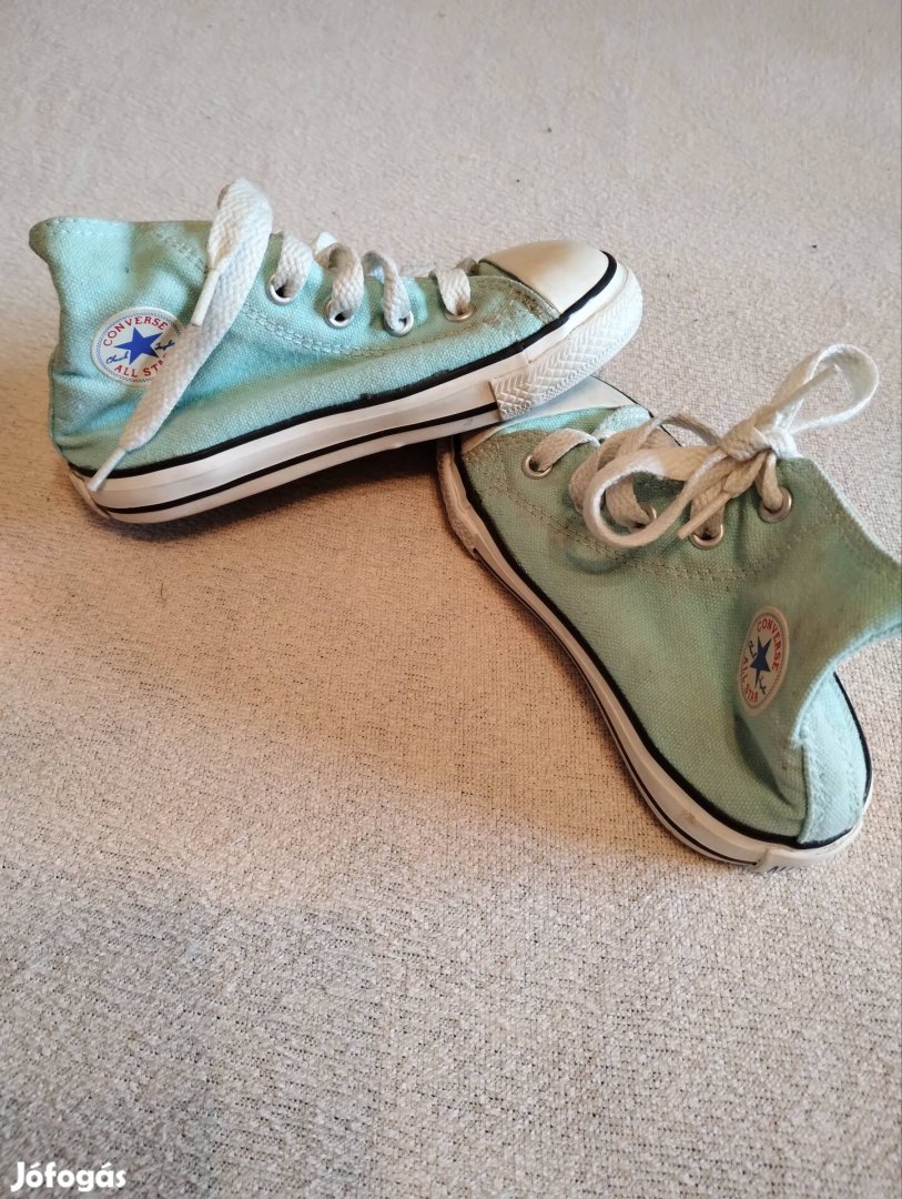 Converse kislány cipő 24-es