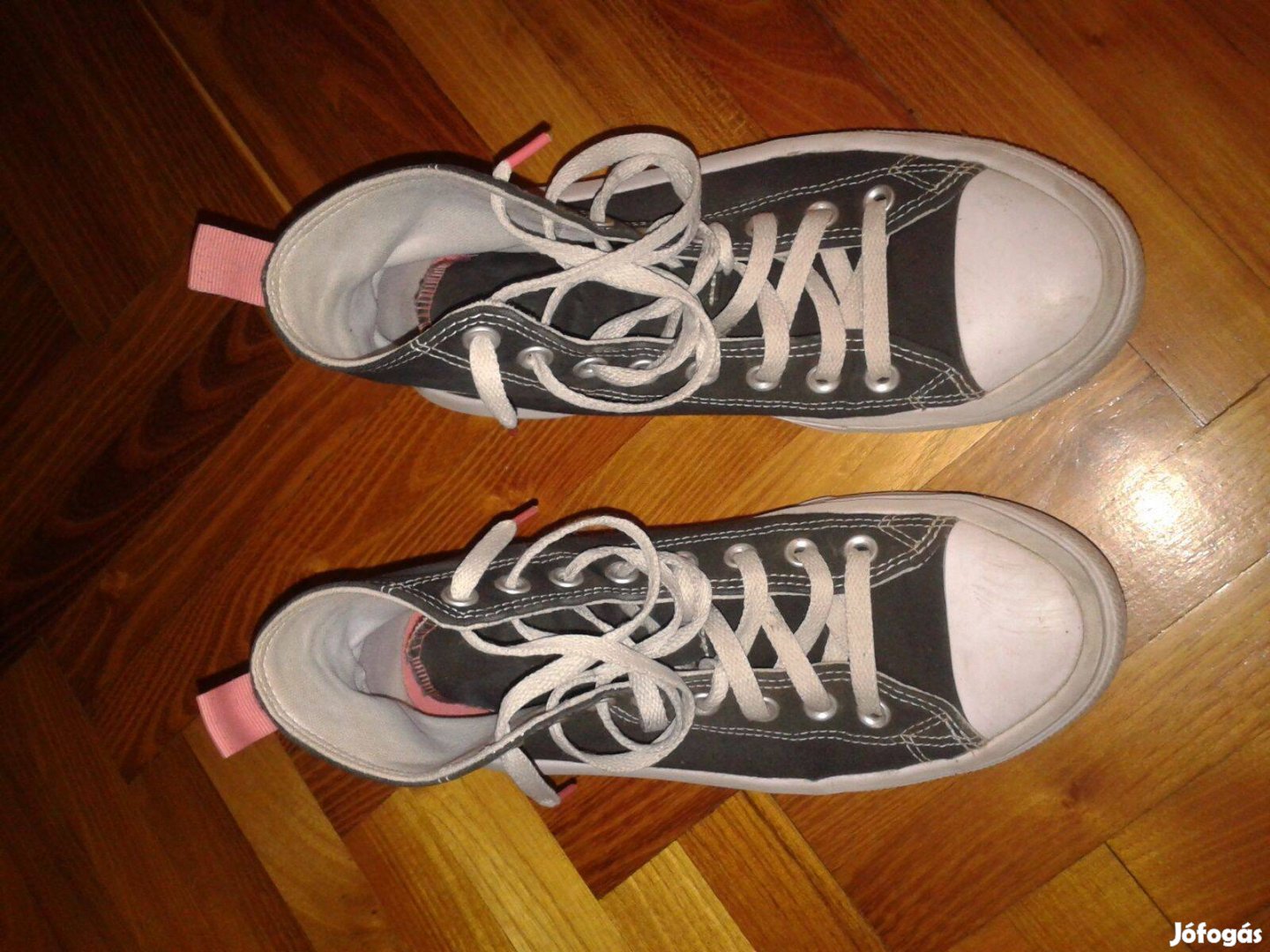 Converse lány sportcipő minimálisan használ