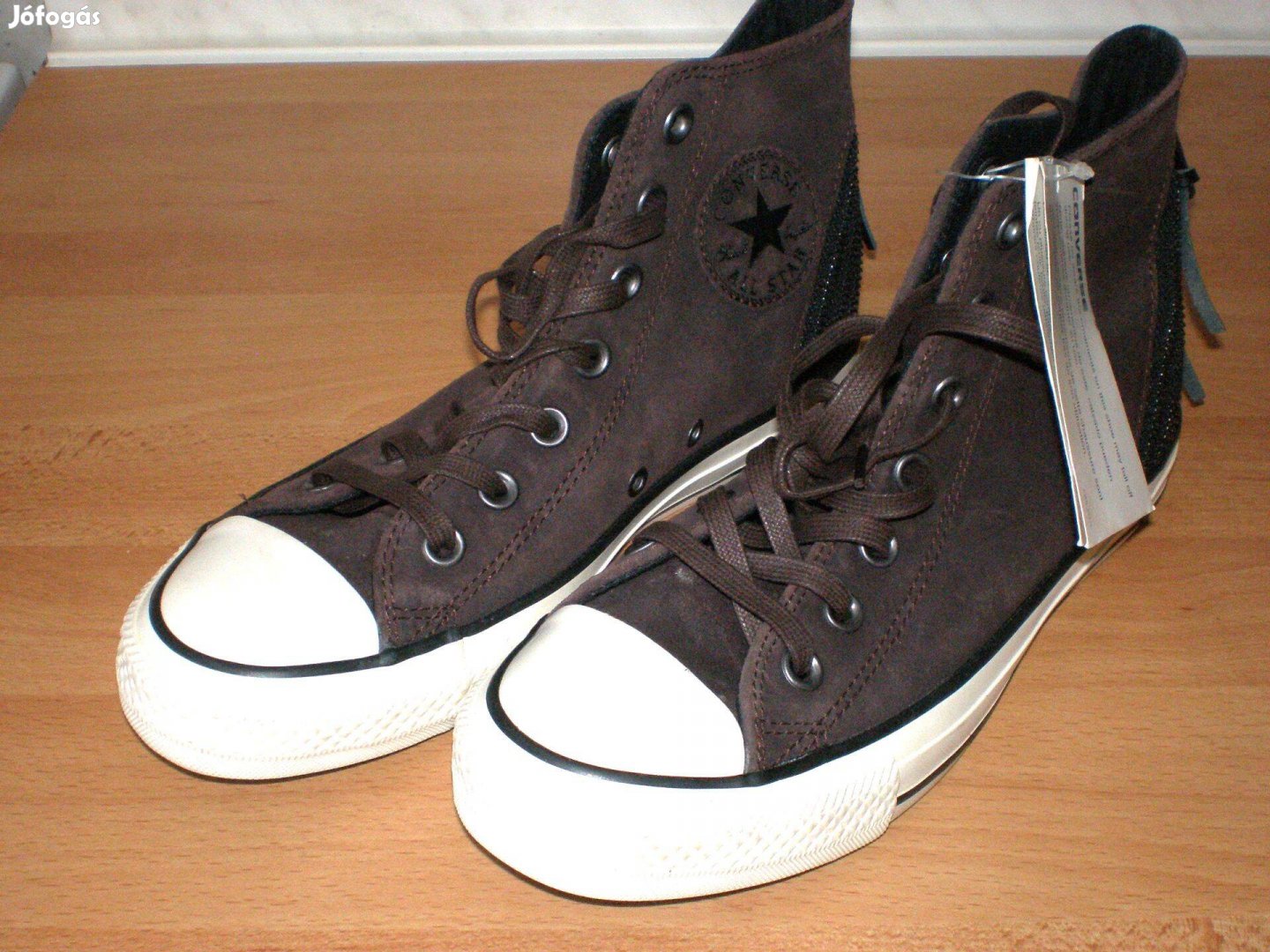 Converse női száras cipő