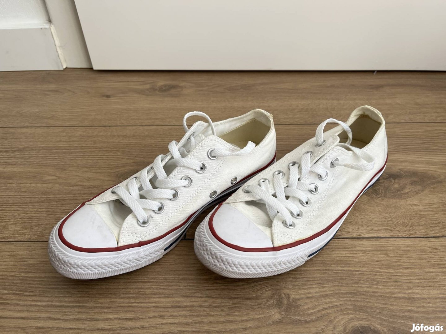 Converse női tornacipő 37