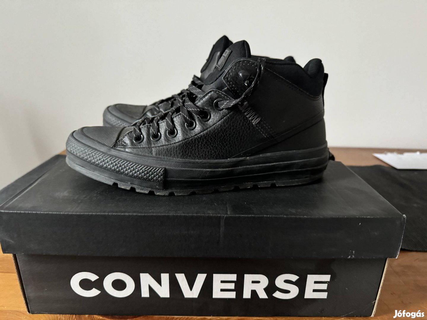 Converse téli 42-s