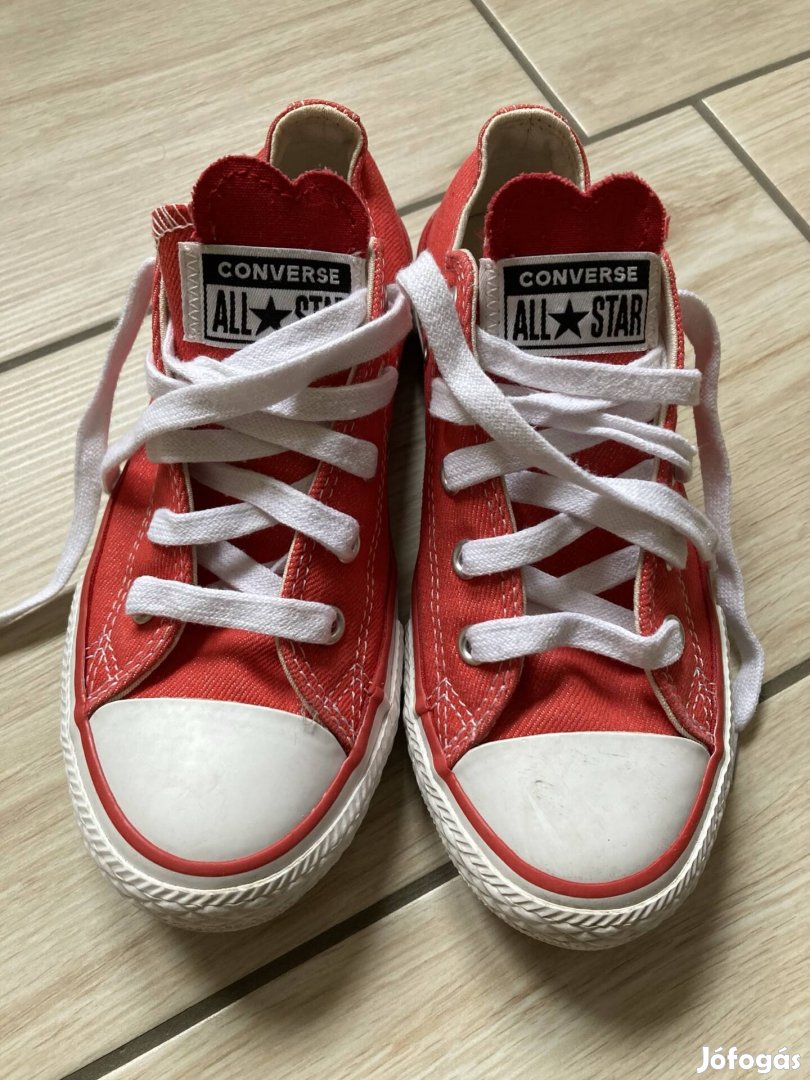 Converse tornacipő cipő újszerű 32-es