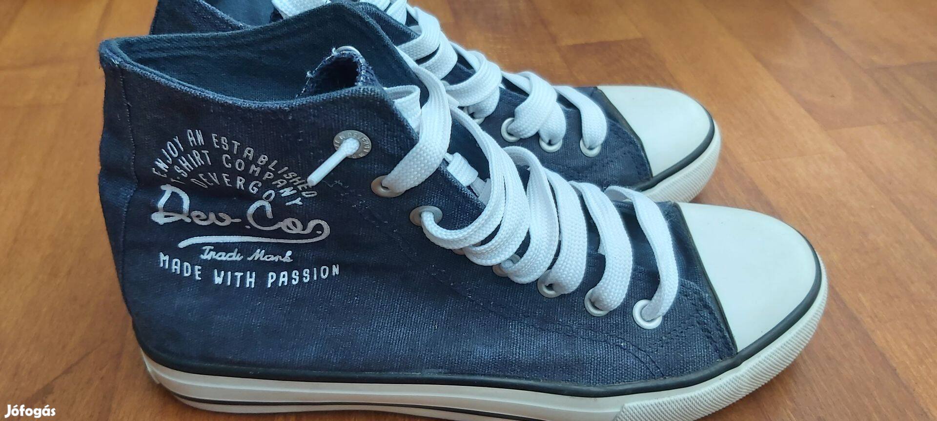 Converse vászon dorkó, bokacipő eladó, 39-es, sötétkék