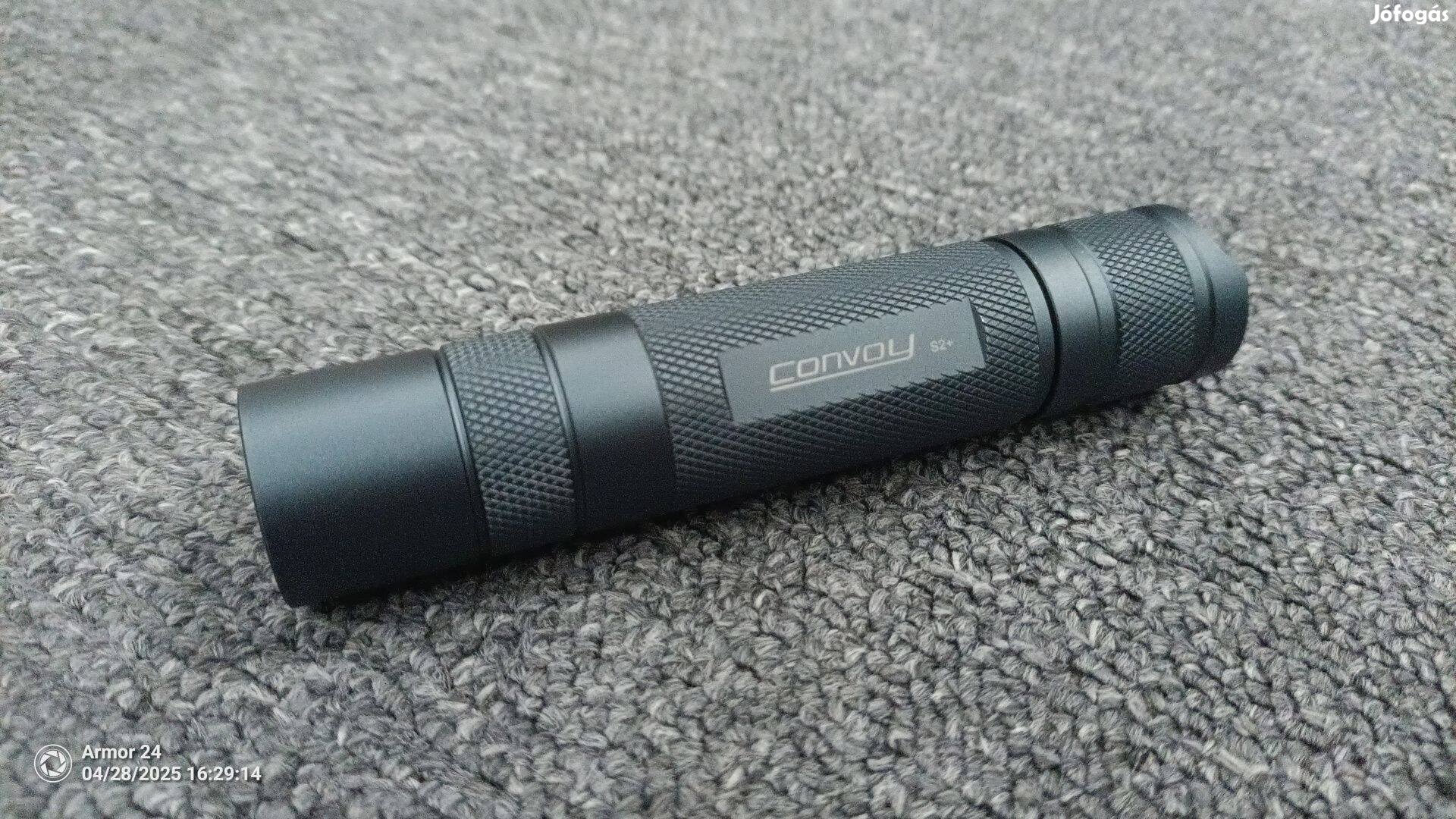Convoy S2+ zseblámpa Nichia 219C LED-del