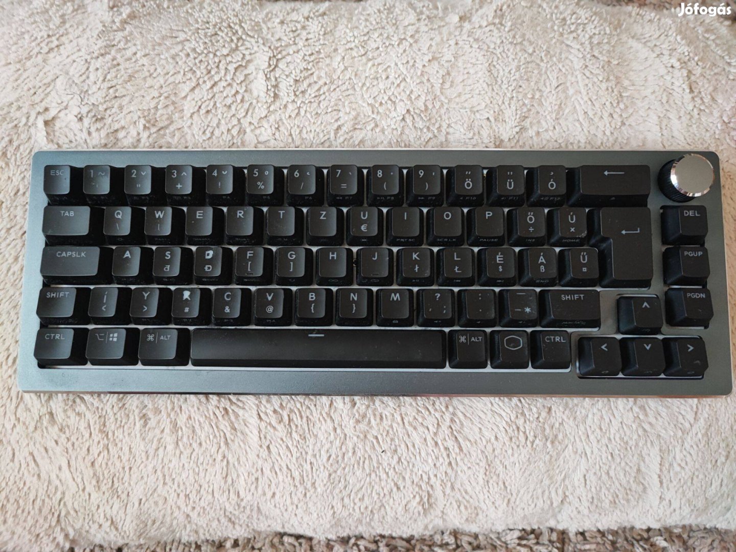 Cool Master CK720 billentyűzet