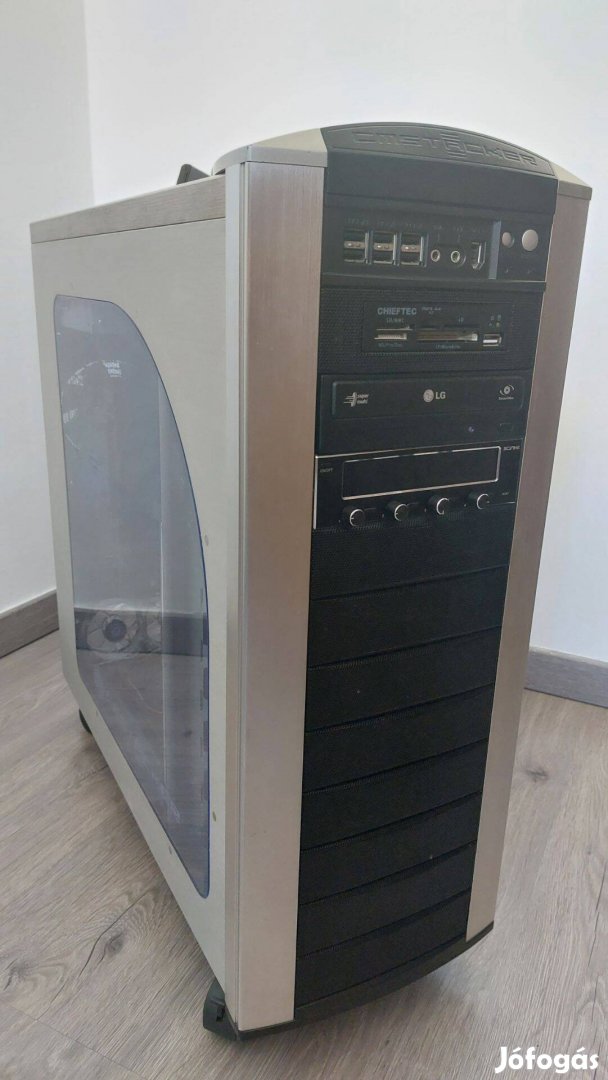 Cooler Master Stacker szerver/PC ház