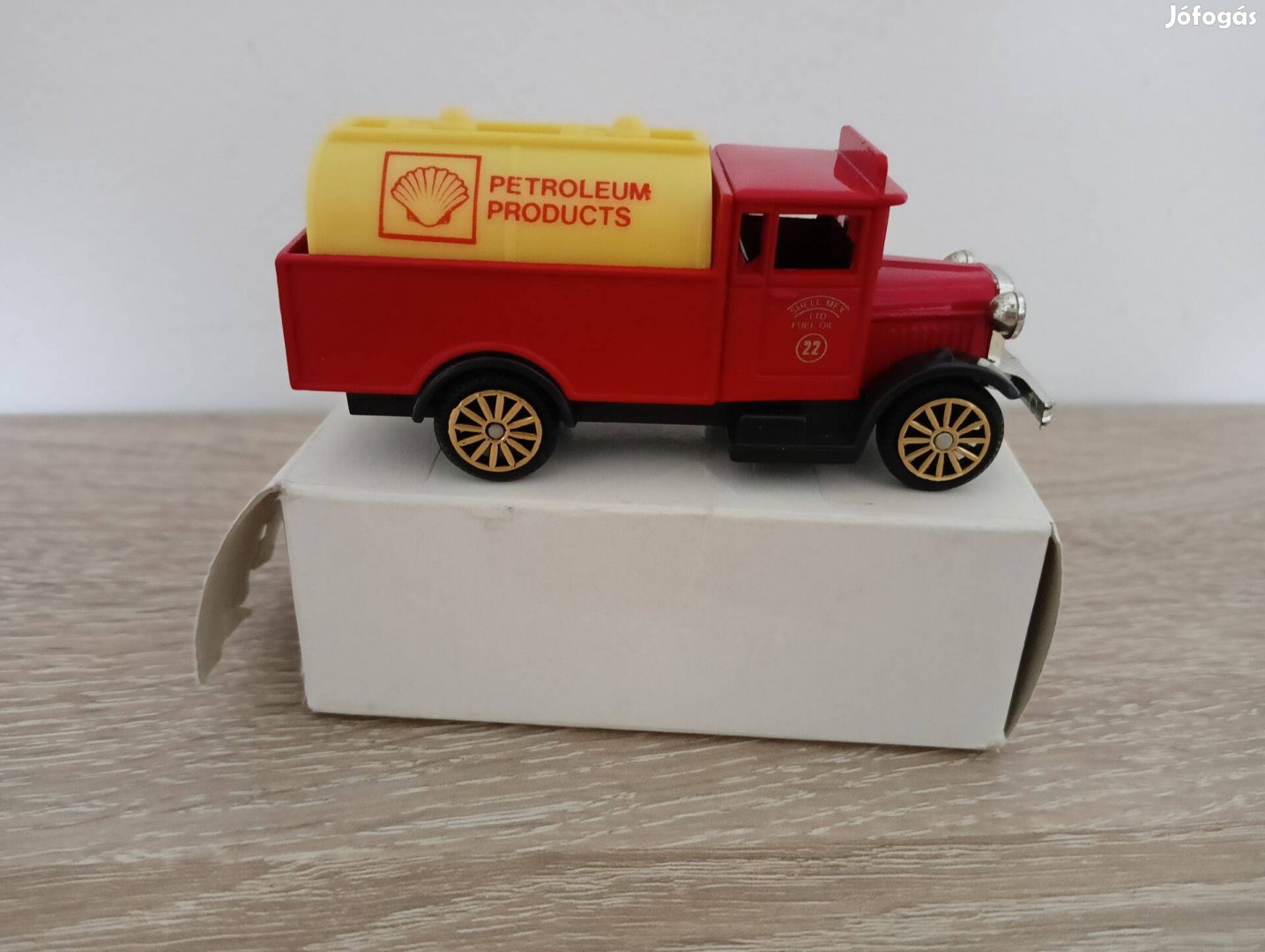 Corgi Morris Truck Shell Petroleum