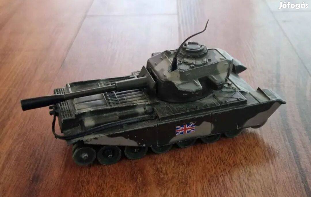 Corgi Toys 1975 Centurion MK III