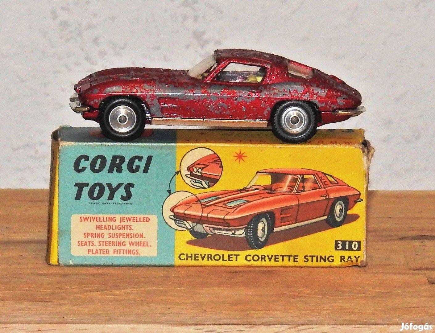 Corgi Toys 310 Chevrolet corvette sting ray