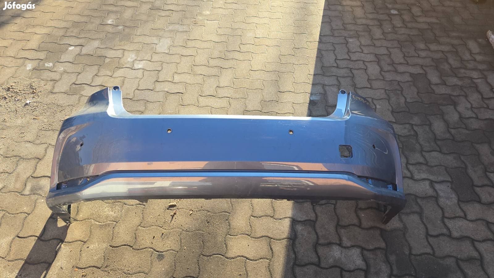 Corolla hátsó lökös 2019- eladó