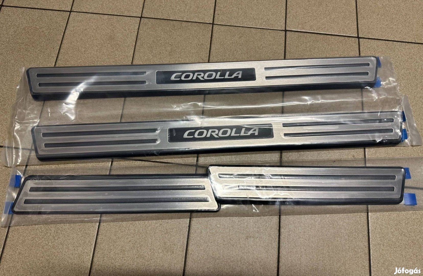 Corolla küszöbvédő