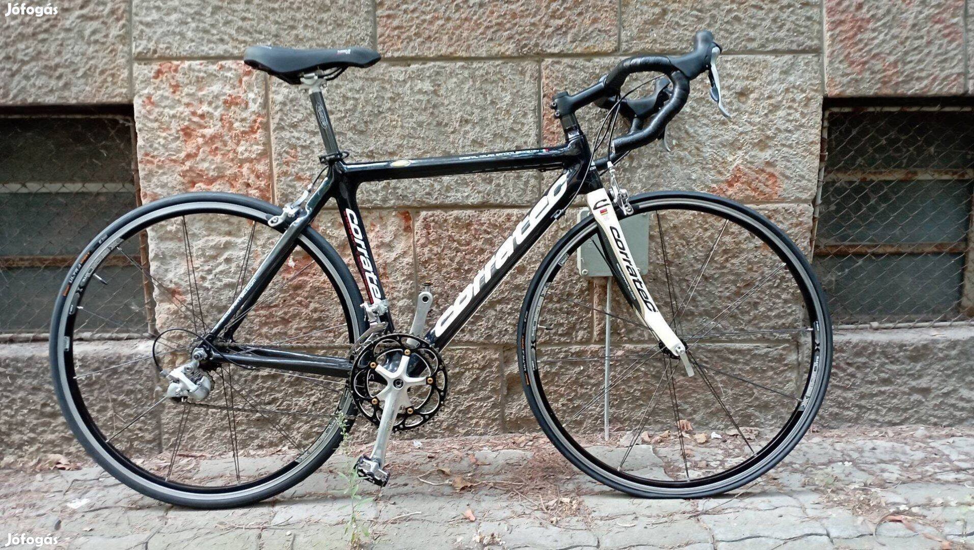 Corrartec full carbon országúti (S-M méret)