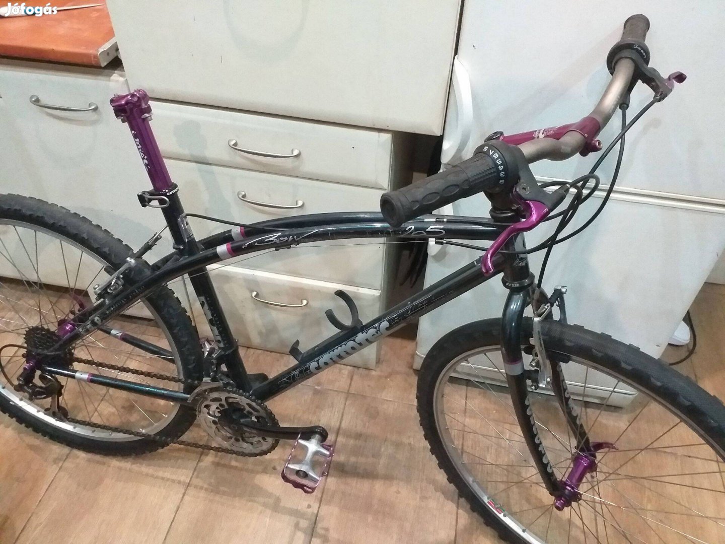 Corratec 205,lila szettes, Borgon dizájn, kerékpár
