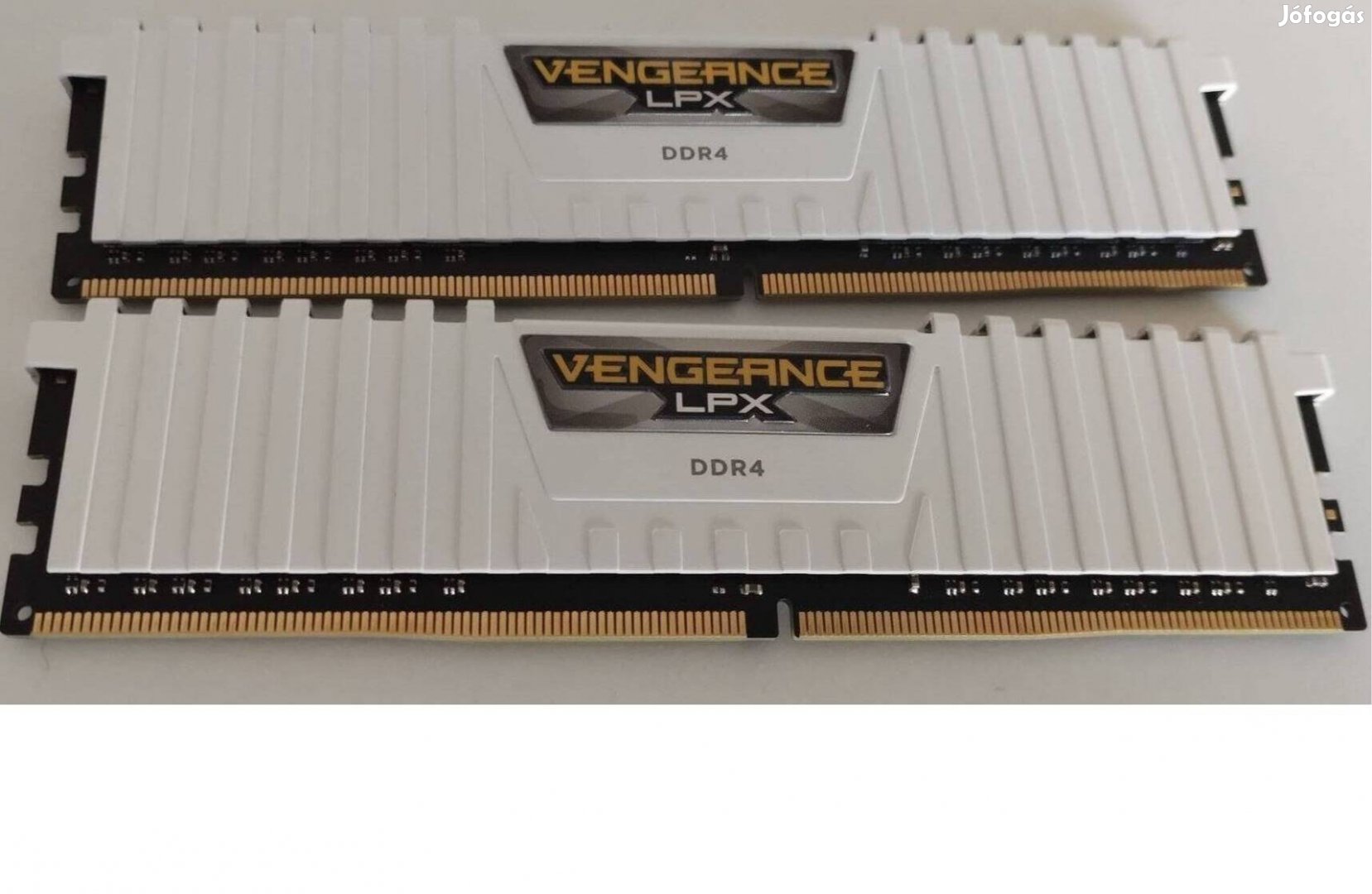 Corsair DDR4 16GB 2x8GB ingyen foxpost