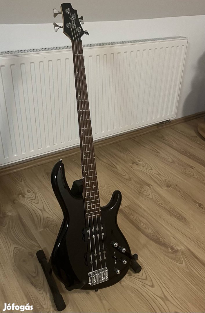 Cort Action HH4 basszusgitár