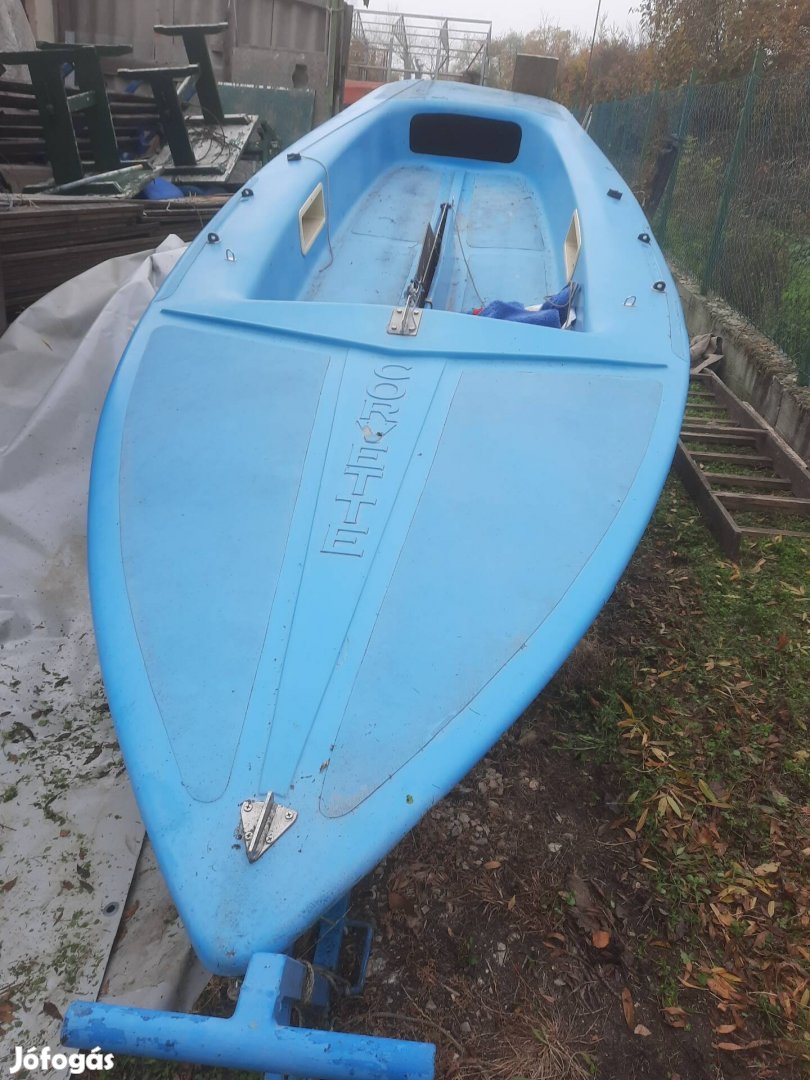 Corvette kis vitorlás 