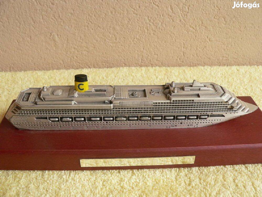 Costa Pacifica modell , hajó dísztárgy, gyűjtői darab