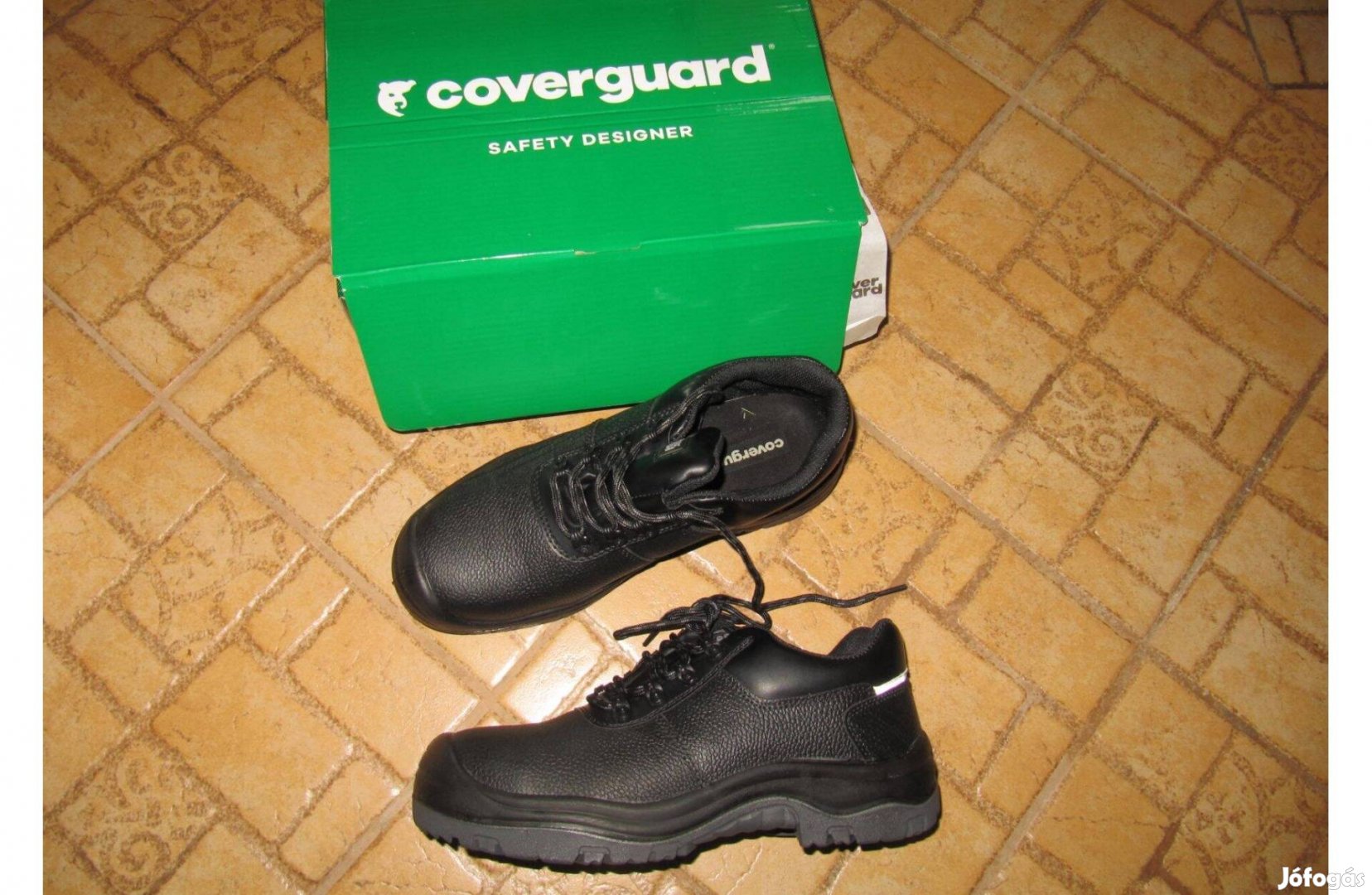 Coverguard munkavédelmi cipő. 42