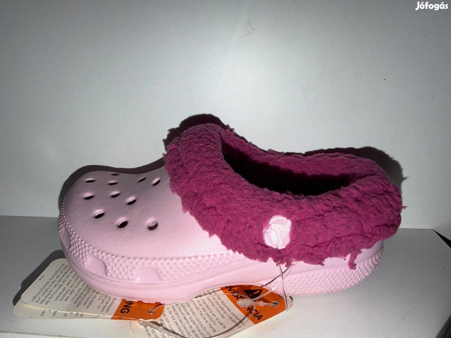 Crocs bundás papucs